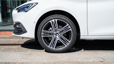 SEAT Leon SP 1.5 eTSI FR Max (pohľad do interiéru)