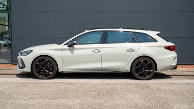 CUPRA Leon SP VZ 2.0 TSI  (pohľad zboku)