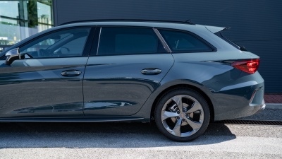 CUPRA Leon SP 1.5 eTSI (pohľad do interiéru)