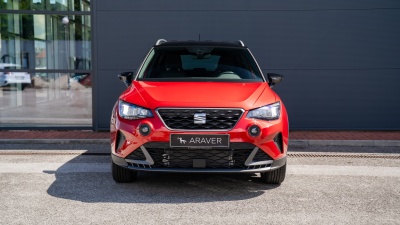 SEAT Arona 1.0 TSI FR Max (pohľad spredu)