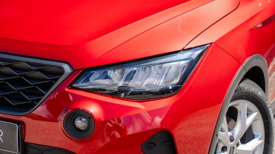 SEAT Arona 1.0 TSI FR Max (pohľad do interiéru)