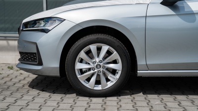 Škoda Superb Combi 2.0 TDI Selection (pohľad do interiéru)
