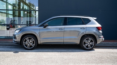SEAT Ateca 1.5 TSI FR Max (pohľad zboku)