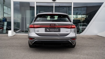 AUDI A6 Avant e-tron Quattro (pohľad spredu)