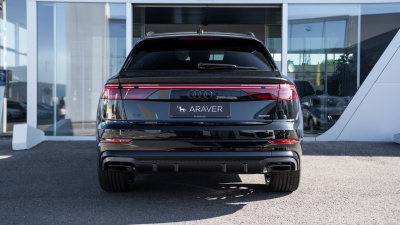 AUDI Q8 SUV 3.0 TDI Quattro  (pohľad do interiéru)