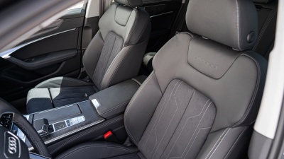 AUDI A6 Allroad 3.0 TDI Quattro (pohľad spredu)