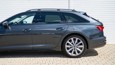 AUDI A6 Allroad 3.0 TDI Quattro (pohľad do interiéru)