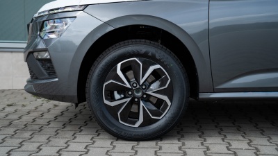 Škoda Kamiq 1.5 TSI Drive 130 Plus (pohľad do interiéru)