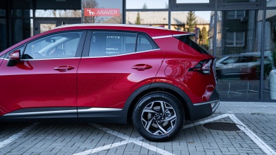 Kia Sportage 1.6 T-GDi Silver (pohľad do interiéru)