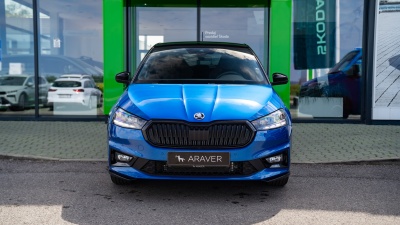 Škoda Fabia 1.0 TSI Monte Carlo (pohľad zozadu)