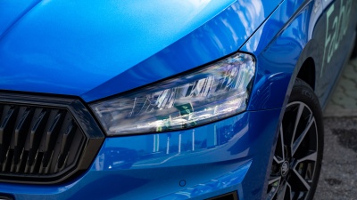 Škoda Fabia 1.0 TSI Monte Carlo (pohľad spredu)