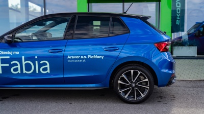 Škoda Fabia 1.0 TSI Monte Carlo (pohľad do interiéru)