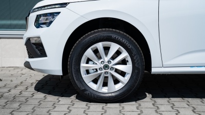 Škoda Kamiq 1.5 TSI Drive 130 Plus (pohľad do interiéru)