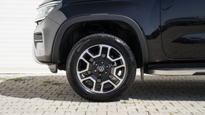 VW Amarok 3.0 TDI Aventura 4x4 (pohľad do interiéru)
