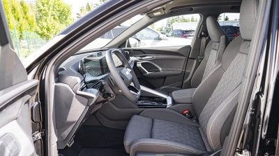 AUDI Q5 2.0 TDI Quattro (pohľad zozadu)