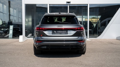 AUDI Q6 e-tron Quattro (pohľad do interiéru)