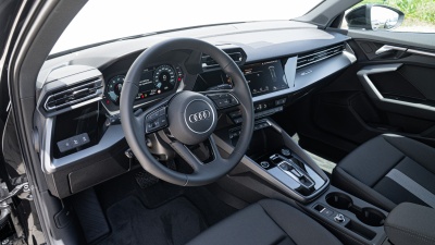 Audi A3 Sportback 1.5 TFSI Basis S-tronic (pohľad zozadu)