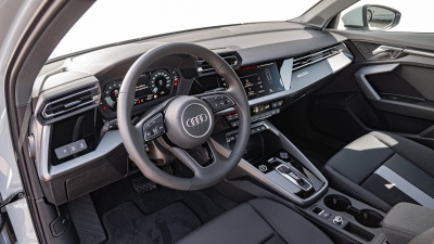 AUDI A3 Sportback 1.5 TFSI (pohľad spredu)