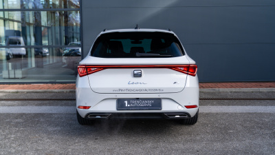 SEAT Leon SP 1.5 eTSI FR Black (pohľad zozadu)