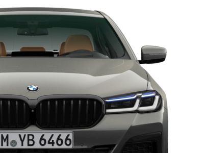 BMW 540i xDrive Sedan (pohľad do interiéru)