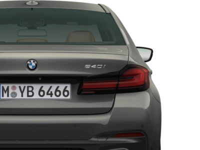 BMW 540i xDrive Sedan (pohľad do interiéru)