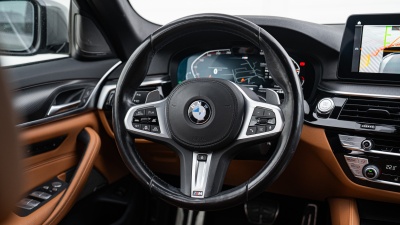 BMW 540i xDrive Sedan