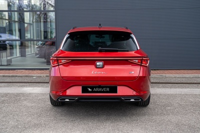 SEAT Leon SP 1.5 eTSI FR Max (pohľad zozadu)