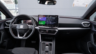 SEAT Leon SP 1.5 eTSI FR Max (pohľad do interiéru)