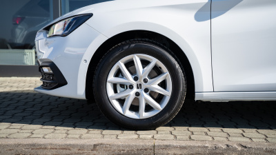 SEAT Leon 1.5 TSI Style Family (pohľad do interiéru)