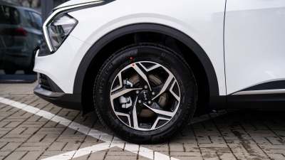 Kia Sportage 1.6 T-GDi 4x4 7DCT Silver (pohľad do interiéru)