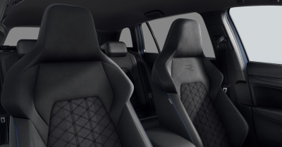VW Golf Variant 1.5 eTSI R-Line Limited (pohľad do interiéru)