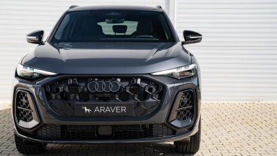 AUDI Q5 2.0 TDI Quattro (pohľad do interiéru)