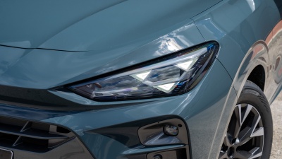 CUPRA Terramar 1.5 eTSI (pohľad do interiéru)