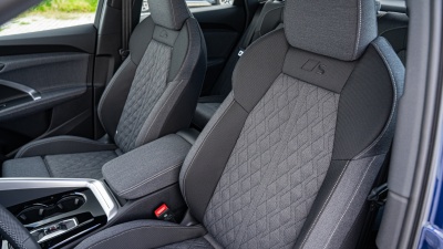 AUDI Q5 Sportback 2.0 TDI Quattro (pohľad spredu)