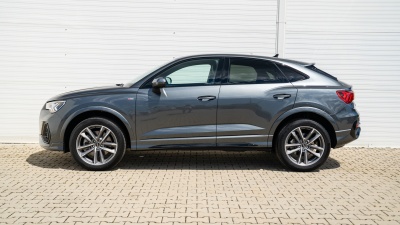 AUDI Q3 Sportback 2.0 TDI Quattro Sport Edition (pohľad do interiéru)