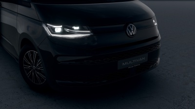 VW Multivan Bulli Long 2.0 TDI (pohľad do interiéru)