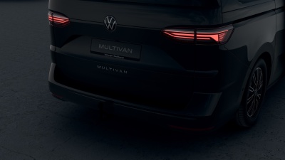 VW Multivan Bulli Long 2.0 TDI (pohľad do interiéru)