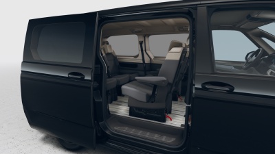 VW Multivan Bulli Long 2.0 TDI (pohľad do interiéru)