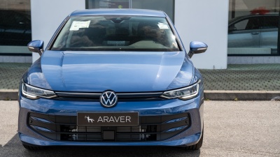 VW Golf 1.5 TSI Limited (pohľad spredu)