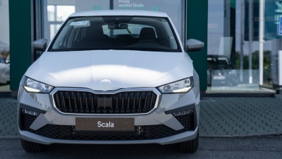 Škoda Scala 1.0 TSI Drive 130 (pohľad zboku)