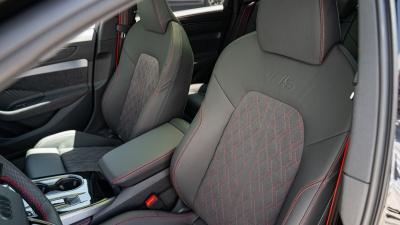AUDI A6 Avant 3.0 TFSI Quattro (pohľad zozadu)