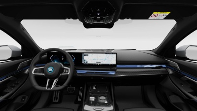 BMW i5 40 xDrive Touring (pohľad do interiéru)