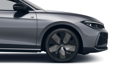 VW Passat Variant 2.0 TDI R-Line Limited 4x4 (pohľad do interiéru)