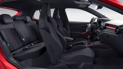 Škoda Fabia 1.0 TSI Monte Carlo (pohľad zozadu)