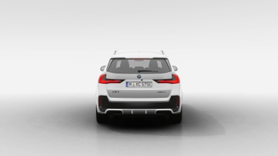 BMW iX1 20 eDrive (pohľad do interiéru)