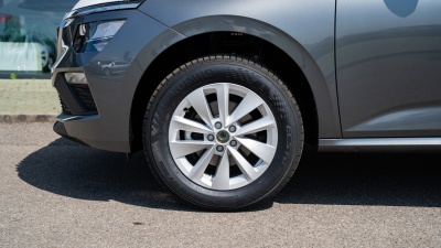 Škoda Kamiq 1.0 TSI Drive 130 (pohľad do interiéru)
