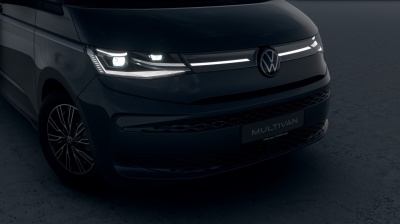 VW Multivan Style Long 2.0 TSI (pohľad do interiéru)