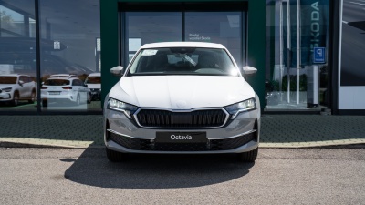 Škoda Octavia 1.5 TSI Selection (pohľad zozadu)