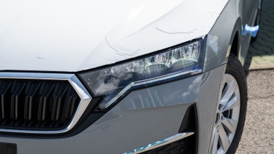 Škoda Octavia 1.5 TSI Selection (pohľad spredu)