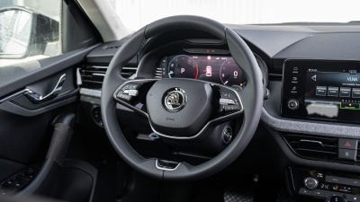 Škoda Kamiq 1.5 TSI Drive 130 Plus (pohľad do interiéru)
